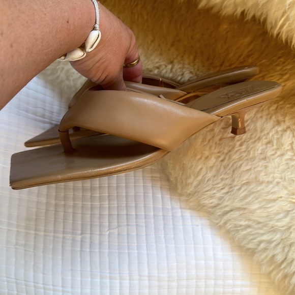 Zara Carmel nude kitten heel sandal euro 40 - Picture 2 of 5